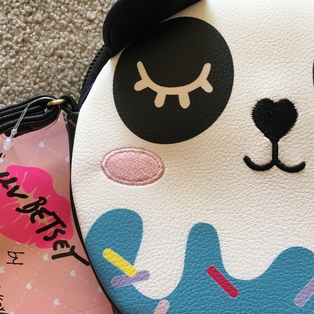CLEARANCE!💋FINAL PRICE🎉BETSEY JOHNSON coin purse - Picture 5 of 6